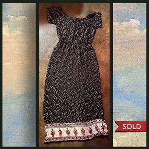 Bleuh Ciel brand short sleeve flower print maxi dress,
size M